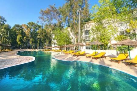 Riviera - Family and couples only - 0