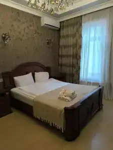 Royal Antique - 85
