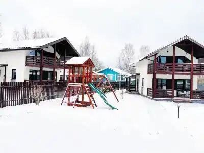 River Houses - 13