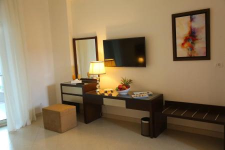 Tolip Golden Plaza - 0