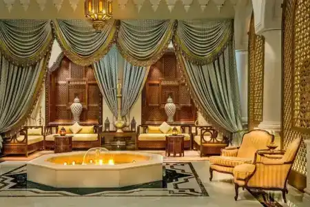 The Ritz-Carlton - 12