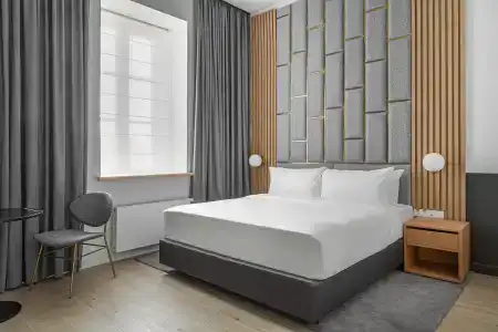 The Basilian Minsk, Curio Collection By Hilton - 23
