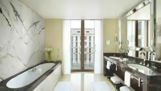 Four Seasons Hotel Moscow - 43
