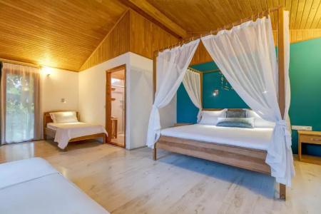 Etenna Beach Bungalows - 31