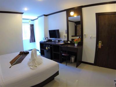 Patong Mansion - Sha Certified - 43