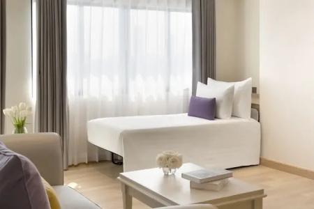 Centre Point Sukhumvit 10 - 85