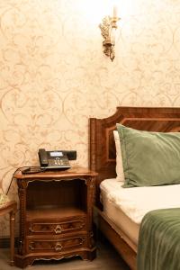 West Inn - 58