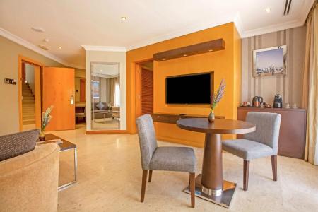 Dubai Marine Beach Resort & Spa - 62