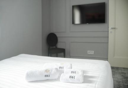H41 Luxury Suites - 29