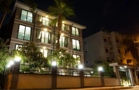 Opera Suites Apart - 1
