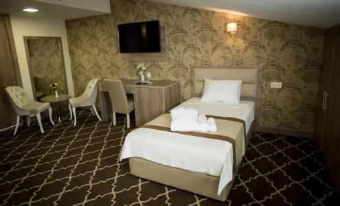 Gallery Inn - 42