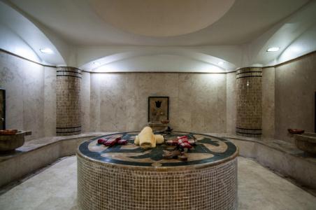 Lapis Inn & Spa ( Ex. Ambassador) - 38