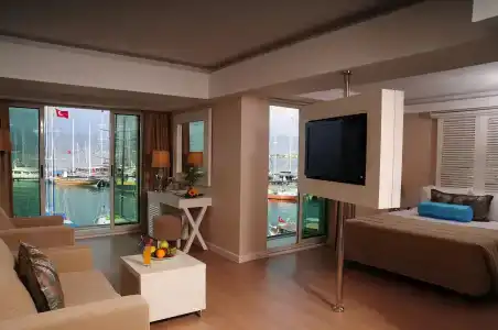 Alesta Yacht - 12