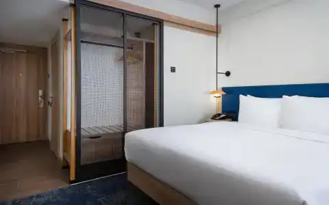 Hilton Garden Inn - 12