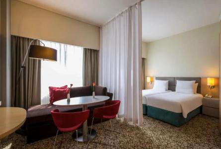 Novotel Suites Dubai Mall of the Emirates - 43