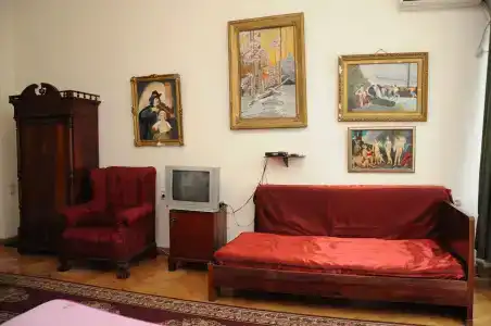 Gutsa Artists Mini-Hotel - 15
