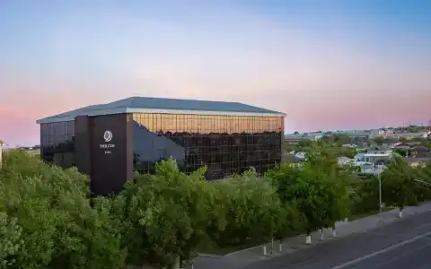 DoubleTree by Hilton - 0