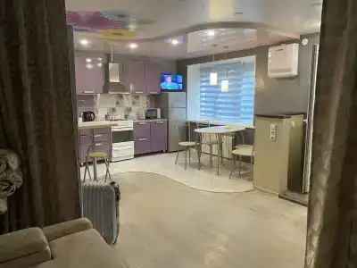 Квартира-студия в центре у озера - 0