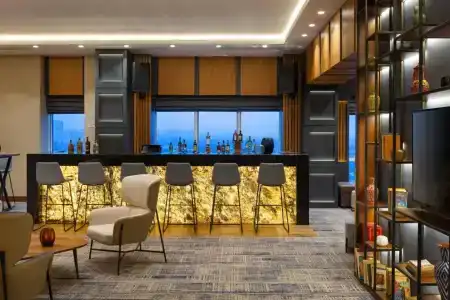 Courtyard by Marriott - 37