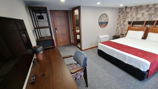 TownHouse - 102