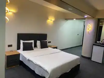 Fly And Stay Airport - 12