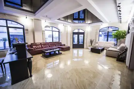 Tbilisi Inn - 9