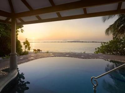 Royal Island Premium All-Inclusive Resort at Baa Atoll Biosphere Reserve - 9