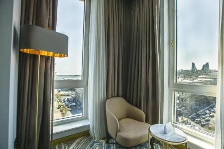 Intercontinental - 42