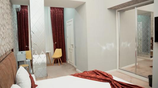 Dionis Boutique - 28