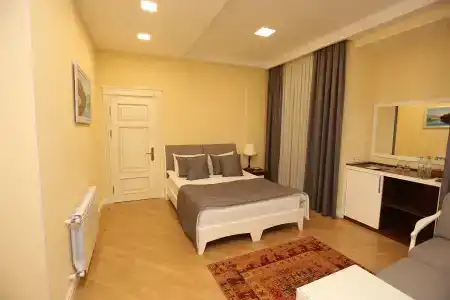 Ilk Inn - 101