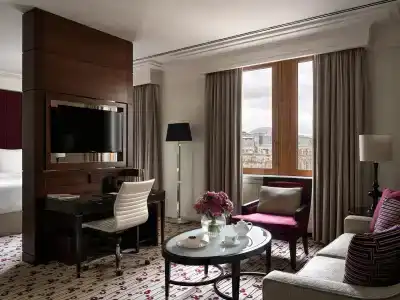 Four Seasons Hotel Moscow - 46