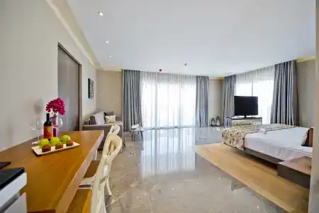 Ramada Resort Bodrum - 14