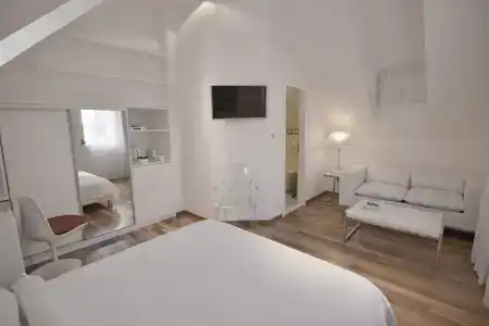 Divota Apartment - 122