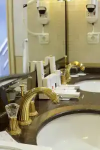 Crowne Plaza Minsk - 80