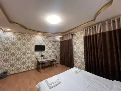 Diyora - 43