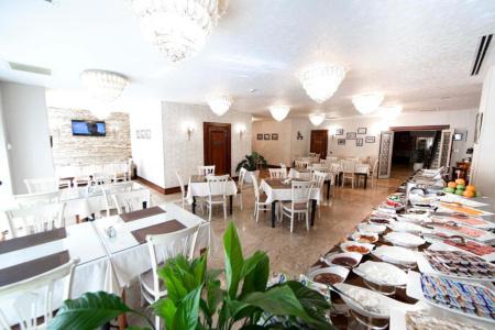 Sapphire Inn - 5