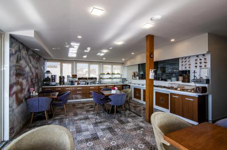 Lapis Inn & Spa ( Ex. Ambassador) - 42