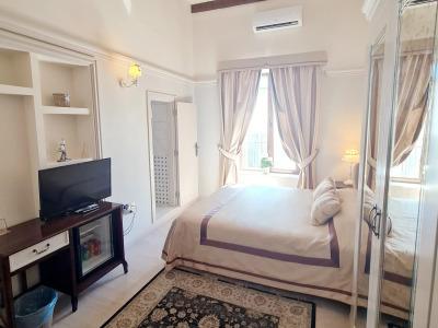 Sofia Boutique - 188