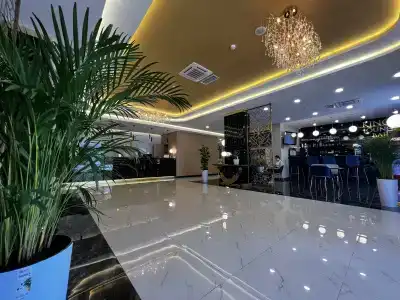 King Plaza - 22