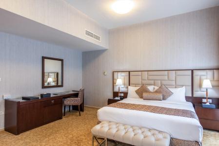 Suha Jbr - 53