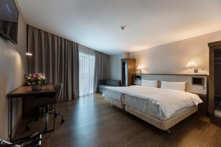 Ch Bucharest - 8