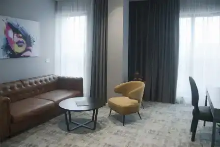 H41 Luxury Suites - 30