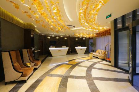 Marjan Plaza - 18