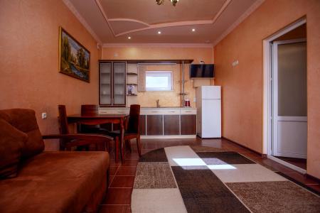 RedHouse - 243