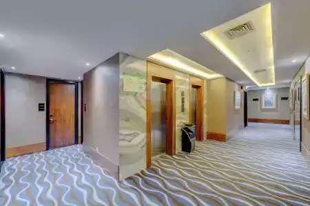 Hawthorn Suites by Wyndham Abu Dhabi City Center - 22