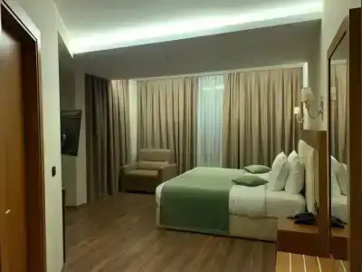 Albanopolis - 6