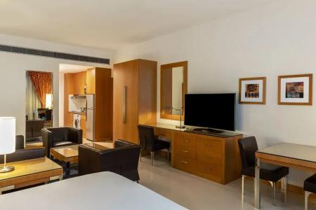 Four Points by Sheraton Downtown Dubai - 67