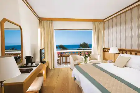 Constantinou Bros Pioneer Beach - 11
