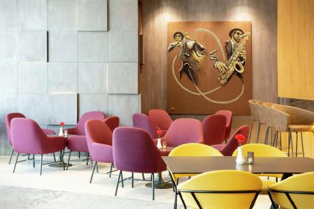 Hilton Garden Inn - 9