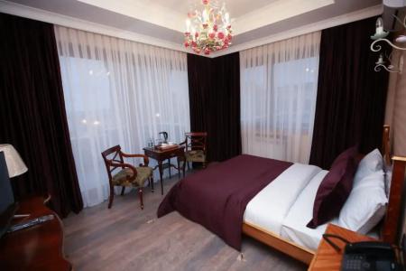 West Inn - 75